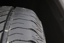 ブリヂストン SUV用低燃費タイヤ「DUELER(デューラー)H/L 850」