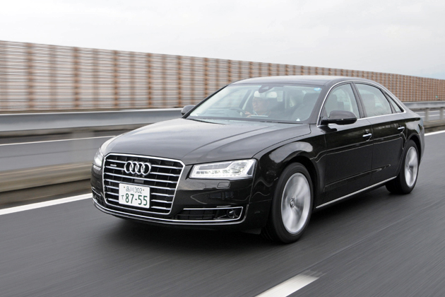 新型 アウディ A8 L 4.0 TFSI クワトロ[ボディカラー：ハバナブラックメタリック／インテリアカラー：マーブルグレー]