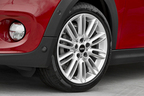 BMW 新型ミニクーパー（F56・3代目）アルミホイール＆タイヤ