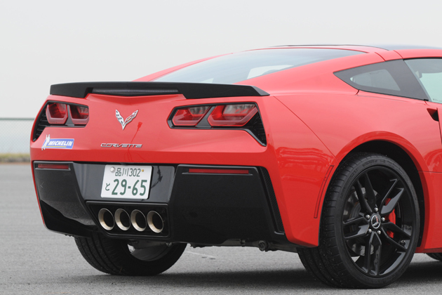 シボレー 新型 コルベット クーペ Z51(C7)[ボディカラー：トーチレッド／インテリアカラー：ジェットブラック]