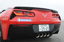 シボレー 新型 コルベット クーペ Z51(C7)[ボディカラー：トーチレッド／インテリアカラー：ジェットブラック]