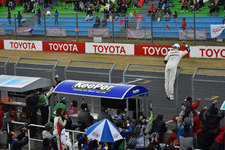 （GT500：優勝）「＃37 KeePer TOM'S RC F」／スーパーGT　2014　開幕戦岡山（決勝日）