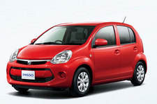 トヨタ 新型パッソ（2014年4月マイナーチェンジモデル）1.3G＜ボディカラー：ベニ＞