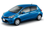トヨタ 新型 ヴィッツ　ボディカラー：ブルーメタリック／エクステリア