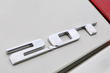 新型 キャデラック CTS エレガンス[ボディカラー：ホワイトダイヤモンド]