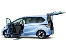 ホンダ フリード／助手席リフトアップシート車