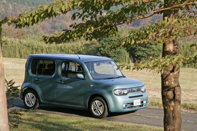 Amazon | 1/43 京商 J-collection 日産 2代目キューブ NISSAN