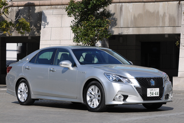 トヨタ クラウンアスリート『思い切った4気筒ハイブリッド