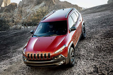 新型 Jeep Cherokee（ジープ・チェロキー）・Trailhawk（トレイルホーク）／エクステリア