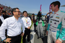 ＃36  PETRONAS TOM'S RC F  ジェームス・ロシターと豊田章男社長／2014 スーパーGT 第2戦 富士500kmレース