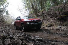 ジープ 新型 チェロキー トレイルホーク[4x4 V6 3.2L] 国内初試乗レポート／国沢光宏