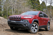 New Jeep Cherokee Trailhawk(新型 ジープ チェロキー トレイルホーク)[4x4 V6 3.2L]