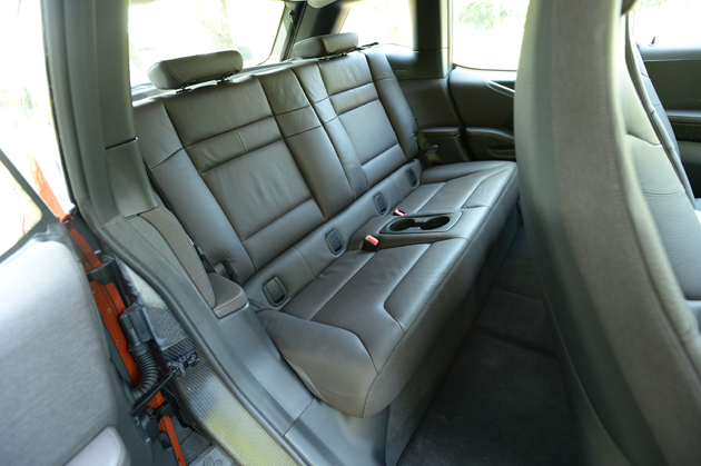 BMW i3(アイ・スリー) レンジエクステンダー装備車[インテリア：ユーカリウッド／ブラウンのレザーコンビネーションシート等(オプション)]