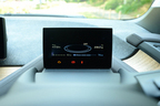 BMW i3(アイ・スリー) レンジエクステンダー装備車[インテリア：ユーカリウッド／ブラウンのレザーコンビネーションシート等(オプション)]