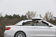 BMW 435i カブリオレ ラグジュアリー[ボディカラー：ミネラル・ホワイト]