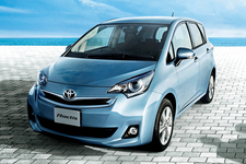 トヨタ ラクティス 1.5G“PRIME STYLE”　ボディカラー：ライトブルーマイカメタリック