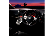 トヨタ ラクティス 1.5S ＜オプション装着車＞／インテリア・ステアリングまわり