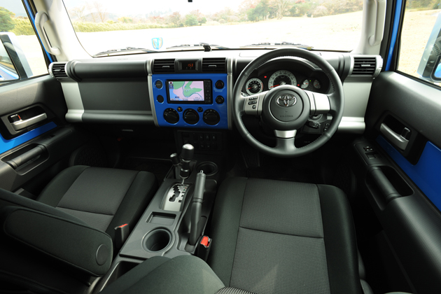 トヨタ FJクルーザー