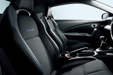 ホンダ CR-Z  α・Dressed label III インテリア (ブリリアントスポーティブルー・メタリック)