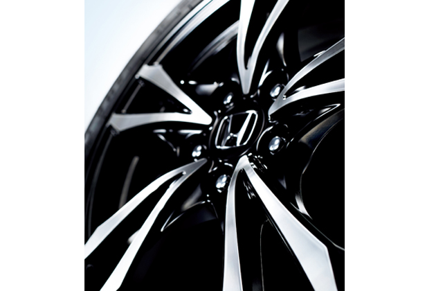 ホンダ CR-Z  α・Dressed label III　17インチ軽量アルミホイール (17X6.5J) ＋スチールラジアルタイヤ (205/45R84W)