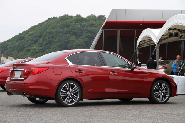 日産 新型 スカイライン 0gt T メルセデス製直噴ターボエンジン搭載 速攻試乗レポート 国沢光宏 画像ギャラリー No 2 徹底検証 21年新型車種ー試乗レポート Mota 日産 新型 スカイライン 0gt T メルセデス製直噴ターボエンジン搭載 速攻試乗レポート 国沢光宏 画像ギャラリー No 2 徹底検証 21年新型車種ー試乗レポート Mota