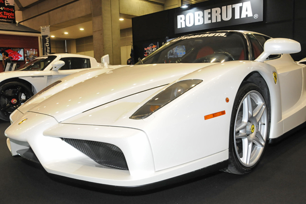 [S.I.S スペシャルインポートカーショー プレミアム 2014]ROBERUTA