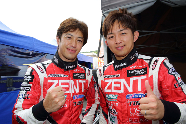 ＃1 ZENT CERUMO RC F　立川 祐路／平手 晃平