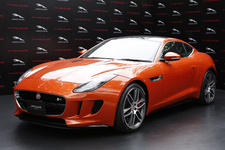 ジャガー「F-TYPE クーペ」