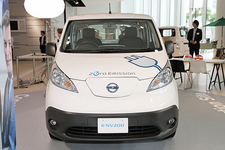 日産 e-NV200