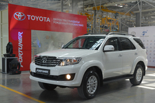 トヨタ フォーチュナーのラインオフ式(カザフスタン)