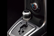 ダイハツ 新型コペン/シフトノブ(アルミ+カーボン調)AT車用