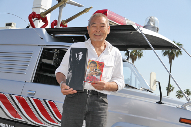 西部警察「日産 サファリ 4WD」、 ゲン(苅谷俊介)の運転で30年