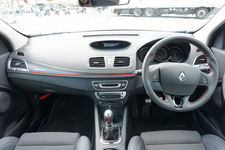 ルノー メガーヌ/メガーヌ R.S マイナーチェンジモデル 発表会