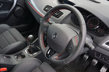 ルノー メガーヌ/メガーヌ R.S マイナーチェンジモデル 発表会