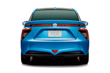 トヨタ 新型燃料電池自動車(FCV)
