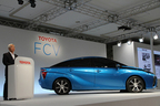 トヨタ 新型燃料電池自動車（FCV）