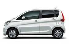 日産 デイズ　ホワイトパール