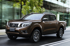 日産、新型1トンピックアップトラック「NP300ナバラ」