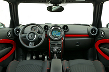 新型「MINI ペースマン」/インテリア・インパネ