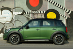 新型「MINI クロスオーバー」