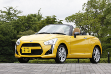 ダイハツ 新型 コペン(コペン ローブ[COPEN ROBE])　ボディカラー：ジョーヌイエロー