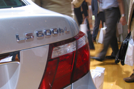 リアエンブレム