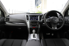 スバル レガシィ ツーリングワゴン 2.5i EyeSight B-SPORT／インパネ