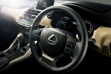 レクサス「NX」/インテリア・ステアリング周り