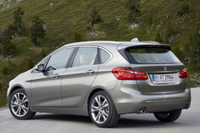 BMW 225iアクティブツアラー