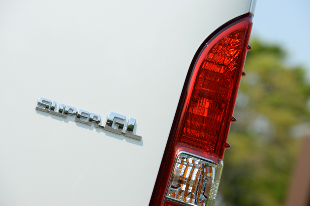 トヨタ ハイエース（バン スーパーGL ディーゼルターボ）