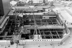 1964年 新宿スバルビル建設中