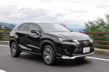 レクサス NX 200t F SPORT[AWD／ボディカラー：ブラック]