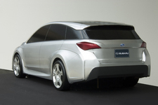 [スバル レヴォーグ 初期・エクステリア検討]1/4モデル　C案