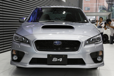 スバル 新型WRX S4